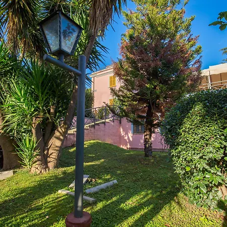 Hotel Arco Di Travertino-3